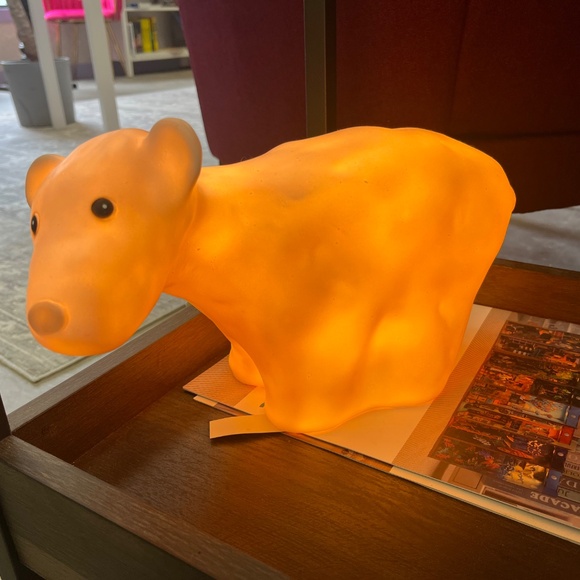 Polar Bear Lamp - Picture 2 of 4